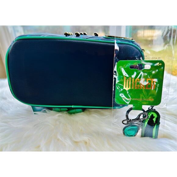 *NEW 2 PACK* Loungefly Wicked Elphaba MiniBackpack & Elphaba Portrait Keychain - Picture 9 of 12